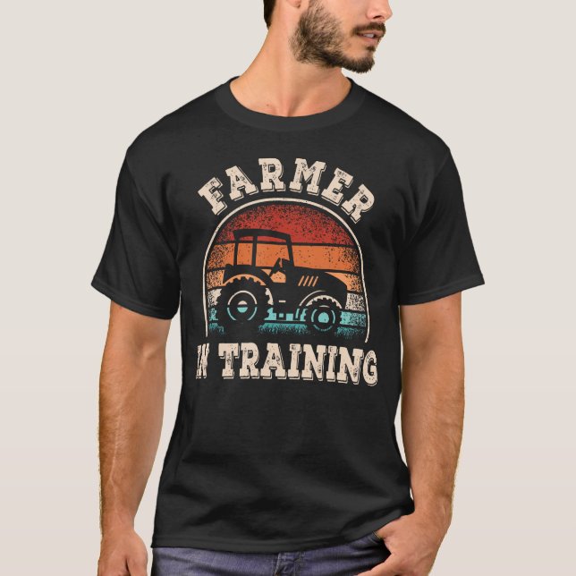 Bonde under utbildning Traktor Roligt jordbruk Jor T Shirt (Framsida)