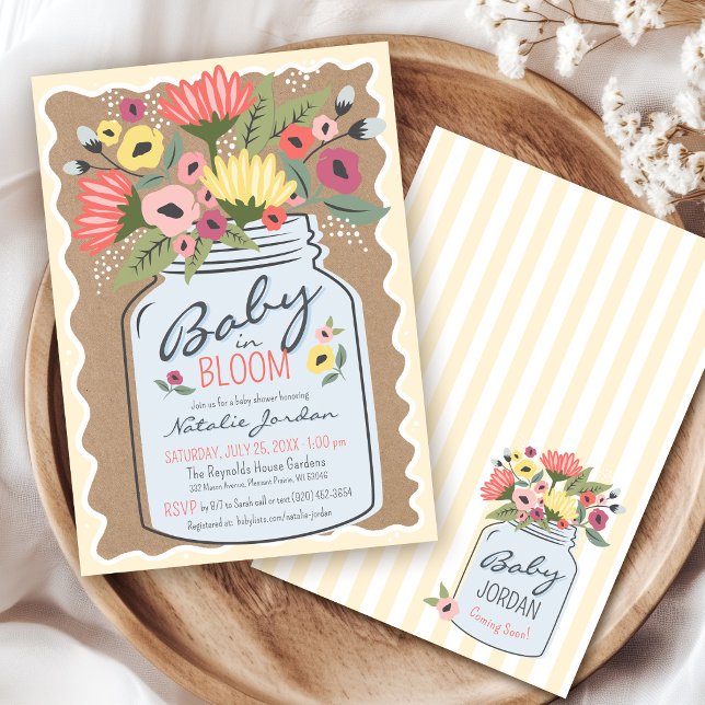 Bondens Marknad Blommig Bebis i Knopp Neutral Bröl Inbjudningar (Baby in Bloom mason jar flowers farmers market rustic kraft yellow floral baby shower invitation)