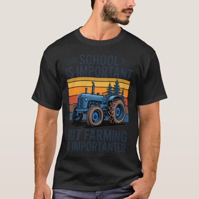 Bondgård Men Jordbruk Är Viktigare Traktor T Shirt (Framsida)