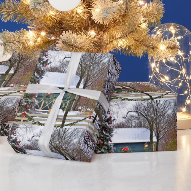 Bondgårdsstil gård med julgran decoupage presentpapper (Helgdagar)