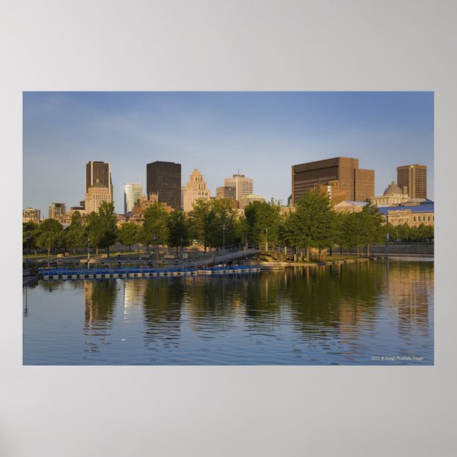 Bonsecours bäcken i den gamla hamnen i Montreal Poster (Framsidan)