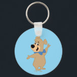 Boo-Boo Bear Arm Wide Nyckelring<br><div class="desc">Säg hej till Boo Bear med den här trevliga och klassiska tecknaden! Yogi Bear har en lojal och lovvärd sidekick i ett vänligt läge med sina namnteckning blå skål, och den här designen fångar Jellystone Park favoritbjörn charm och nostalgi. Med ett lysande och lekfullt stil är denna illustration perfekten för...</div>