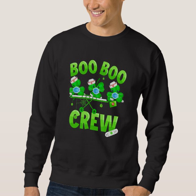 Boo Boo Crew Nurse St patrick's day Shamrock Ansik Lång Ärmad Tröja (Framsida)