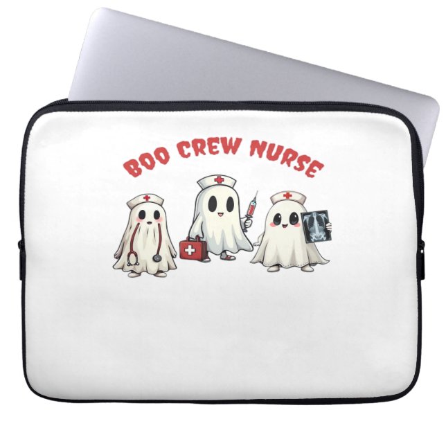 BOO CREW NURSE Essential T-Shirt Laptop Fodral (Framsidan)