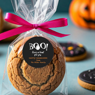 BOO Cute spöksvart och vitt Halloween Runt Klistermärke