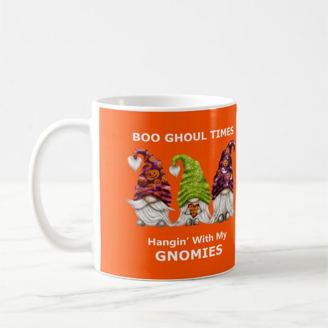 Boo Ghoul Times hanging med min Gnomies Halloween Kaffemugg (Vänster)
