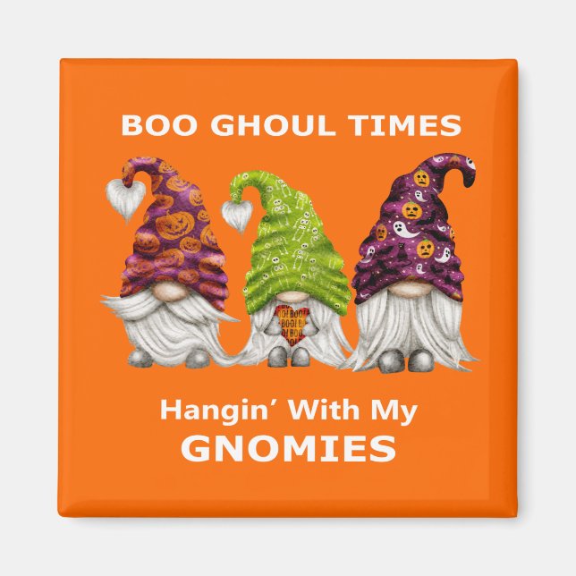 Boo Ghoul Times hanging med min Gnomies Halloween Magnet (Framsidan)