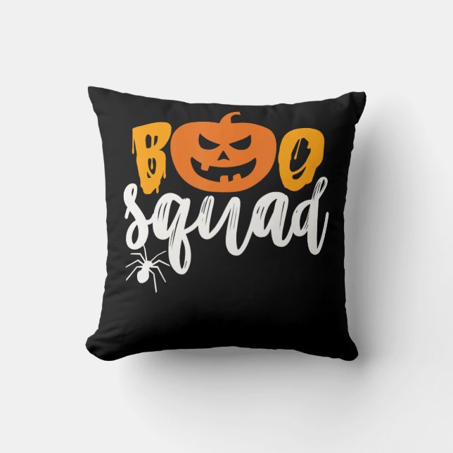 Boo Squad - Funny Pumpkin Spider Halloween Kudde (Framsida)