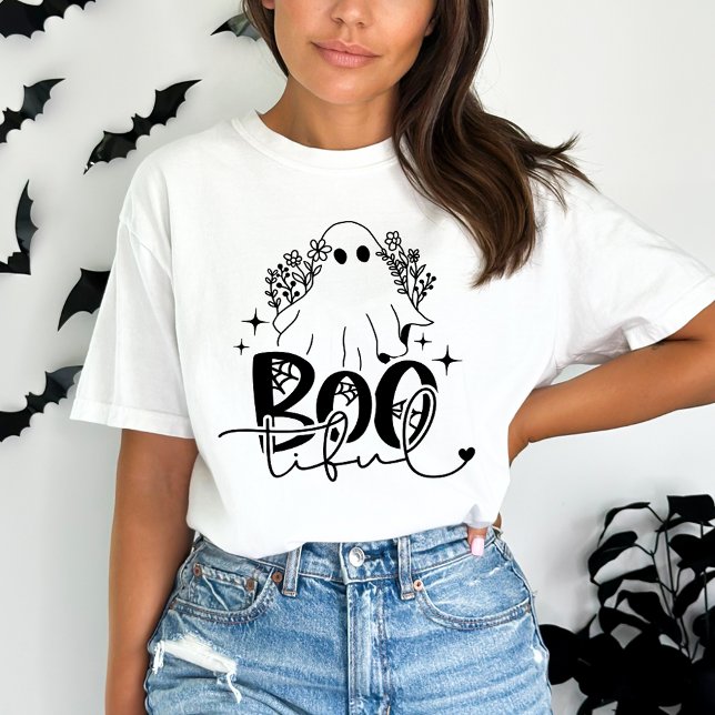 Boo-Tiful Cute Ghost Halloween T-Shirt (Skapare uppladdad)