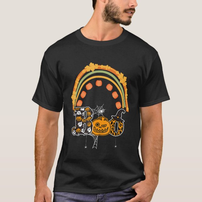 Boo With Spiders And Witch Hat Halloween Rainbow T Shirt (Framsida)