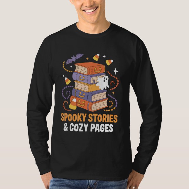 Book Reading Halloween Spooky Stories & Cozy Pages T Shirt (Framsida)