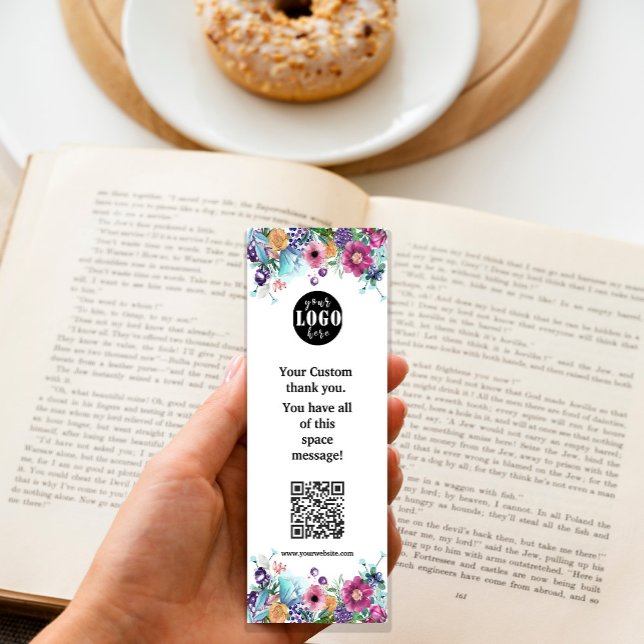 Bookmark-kort för Berry Sweet Blueberry & Flowers Mini Visitkort (Berry Sweet Blueberry & Flowers #floralbookmark #flowersbookmark #qrcode #addlogo #pinkandturquoise)