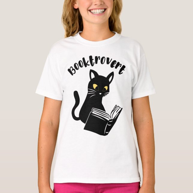 Booktrovert cat med bok t shirt (Framsida)