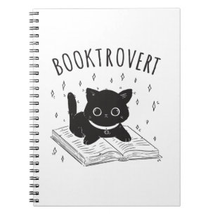 Booktrovertkatt med bok och stjärnor anteckningsbok