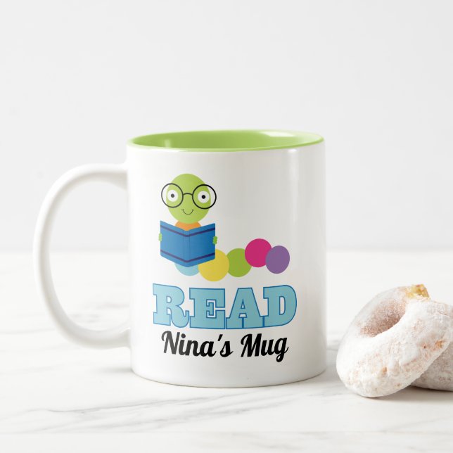 Bookworm Librarian Cute Reading Gift Två-Tonad Mugg (Med munk)