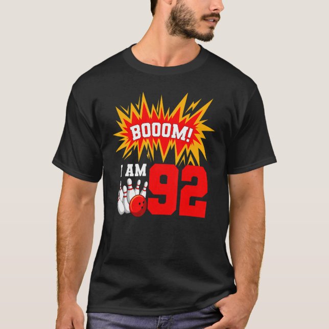 Boom I är 92 Födelsedagsfest Bowlareare Bday 9 T Shirt (Framsida)