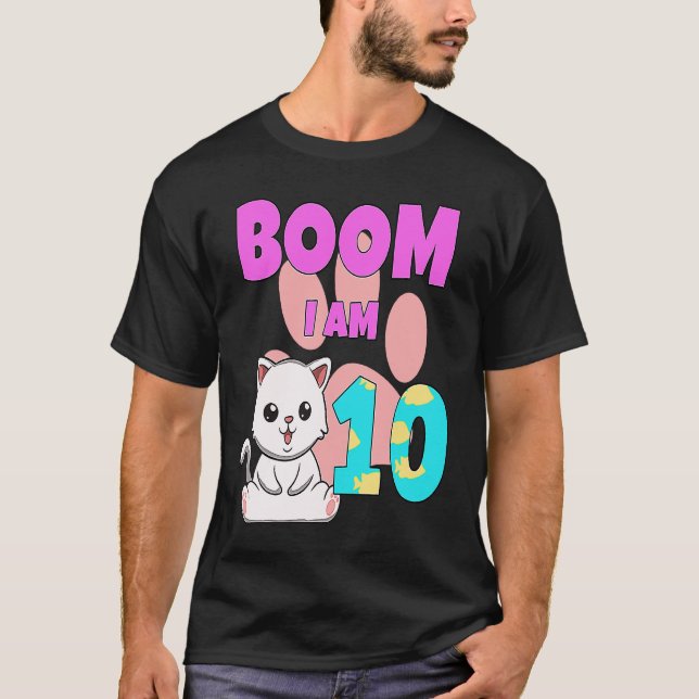 Boom Im 10 Cat T Shirt (Framsida)