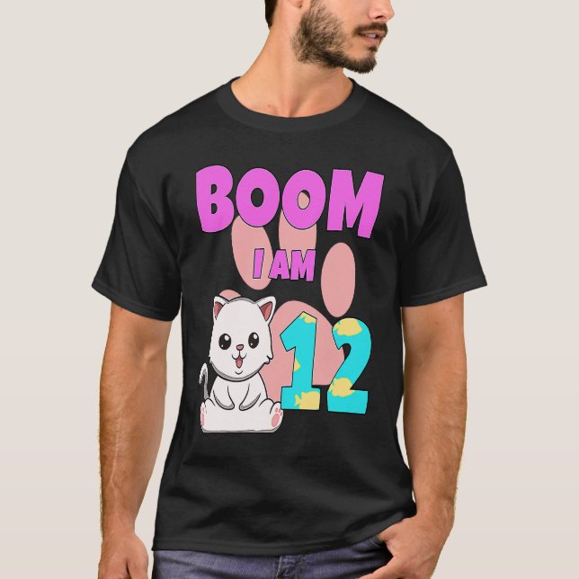 Boom Im 12 Cat 1 T Shirt (Framsida)