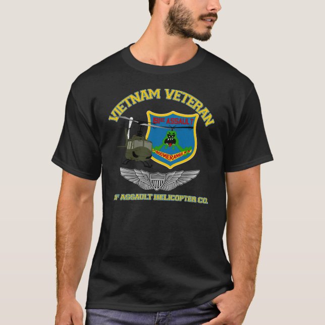 Boomerangs Vietnam (Pilot Vingar) Tee (Framsida)