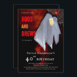 Boos and Brews Ghost Halloween 40:e födelsedagen P Inbjudningar<br><div class="desc">"Boos and Brews"-spöket som håller ett ölstein 40:e födelsedag i Party. Sammansatt design efter Helgdag Hearts-design.</div>