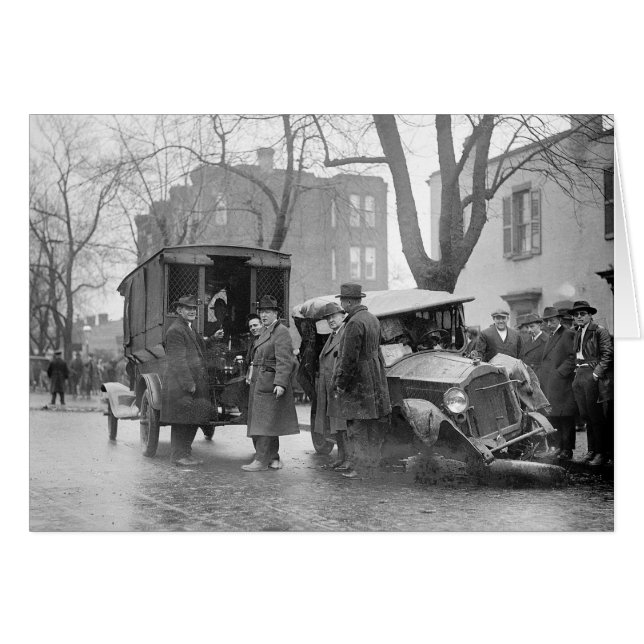 Bootleggers kraschade bil, 1922 hälsningskort (Framsidan Horizontal)