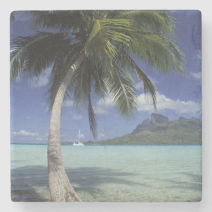 Bora Bora, Franska Polynesien Mt. Otemanu sedd Underlägg Sten