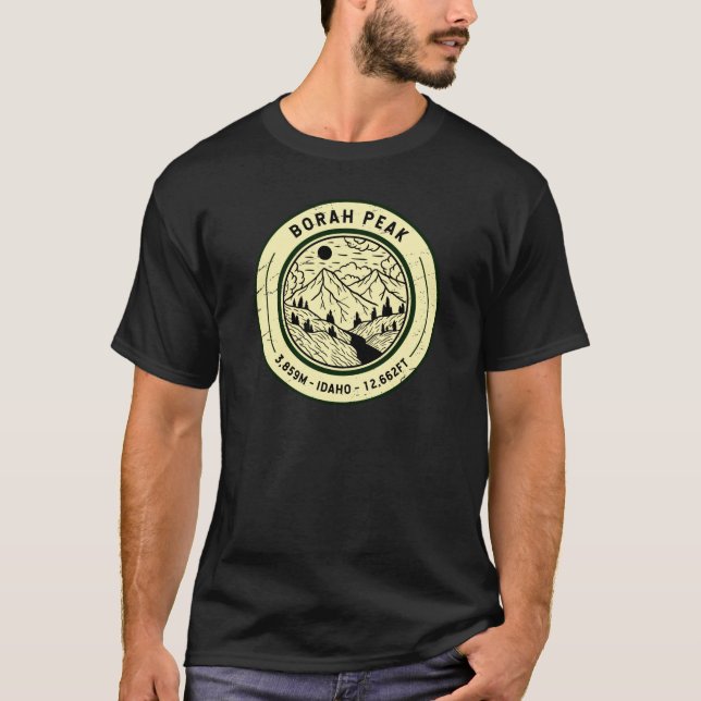 Borah Peak Idaho Hiking Skiing Travel T Shirt (Framsida)