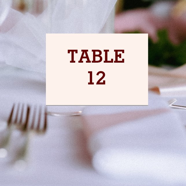 Bord-kort med grov personlig och groom bordsnummer (Personalized Bride & Groom Folded Table Card)