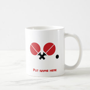 Bord tennis ping-pong-racketar och boll svart, röd kaffemugg