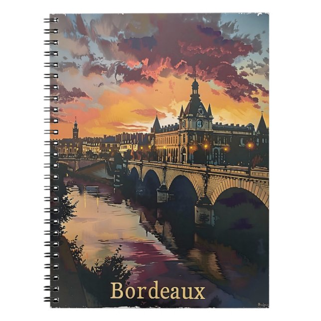 Bordeaux Twilight: Sunset Symphony Lila Clouds Anteckningsbok (Framsidan)