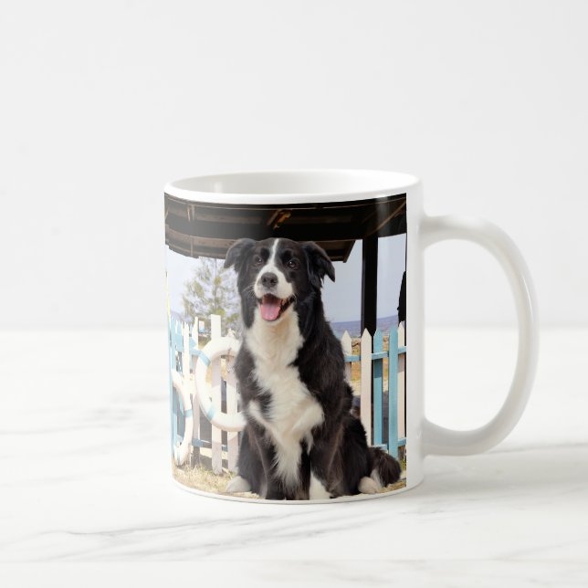 Border Collie on the beach Kaffemugg (Höger)