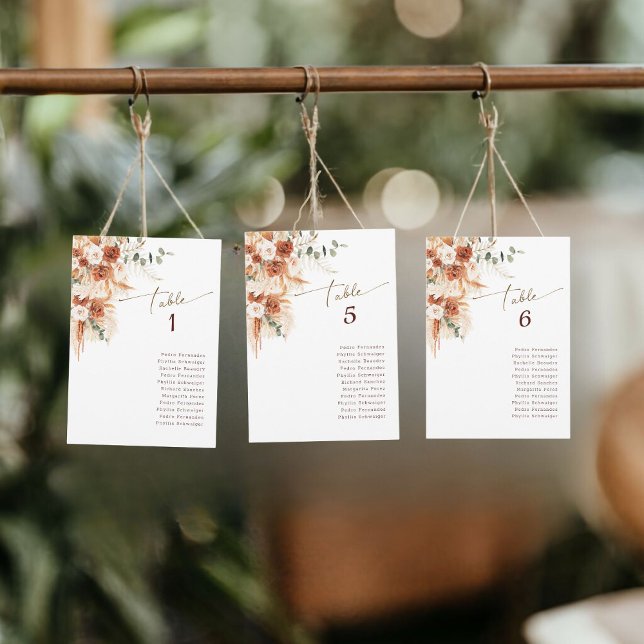 Bordskort i modern terrakotta för bröllop ett (Skapare uppladdad)