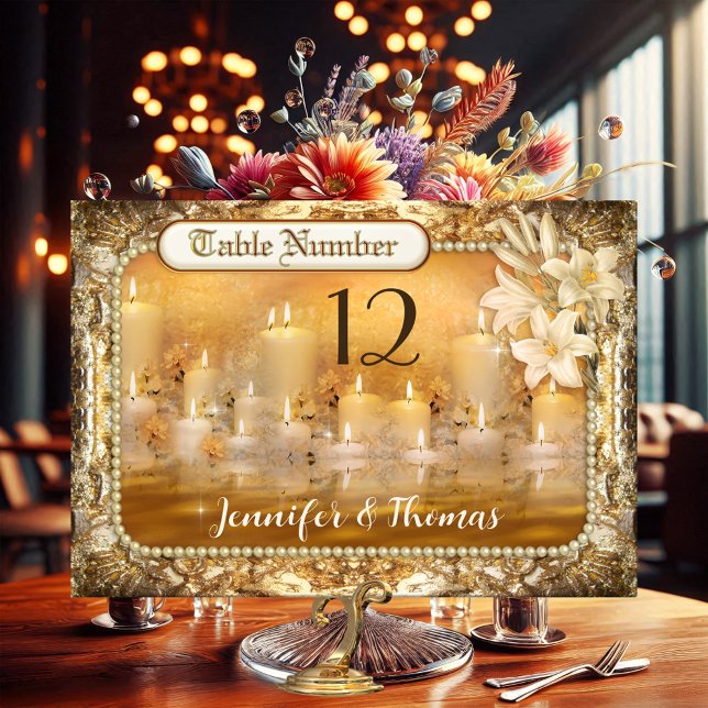 Bordsnummer-kort för tvillingglödlampor för elegan bordsnummer (Romantic table number card in vintage style with floating candles and flowers)