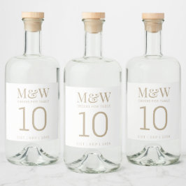 Bordsnummer White Guld Monogram Bröllop Spritflaskor Etikett