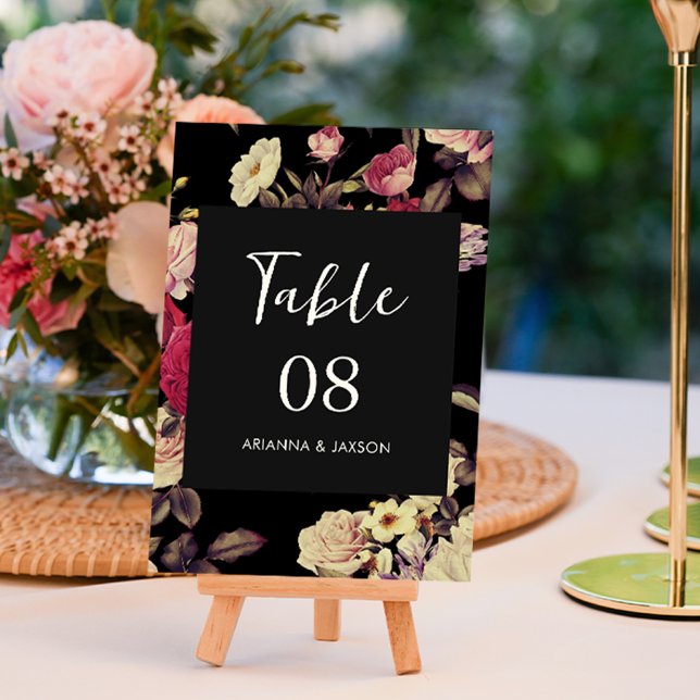 Bordsnumret Bröllop vid moody Blommigt (This beautiful double sided floral table number sign features elegant vintage look flowers.)