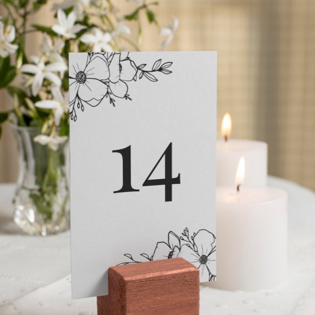 Bordsnumret hand plockade Charcol & White Flowers Bordsnummer (Skapare uppladdad)
