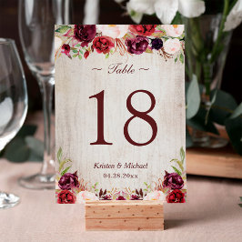 Bordsnumret Rustic Woodgrain Burgundy Blommigt Inbjudningar