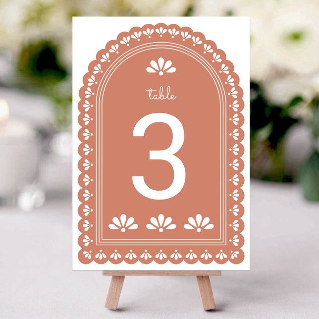 Bordsnumret Terra Cotta Arch Autumn Bröllop Bordsnummer (Terra Cotta Arch Autumn Wedding Table Number by Fiesta Valley Print)