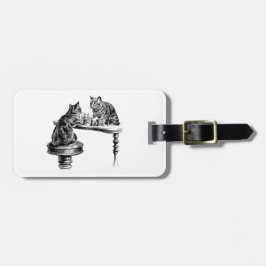 Bordsspel: Två katter spelar en schackmatchning Bagagebricka