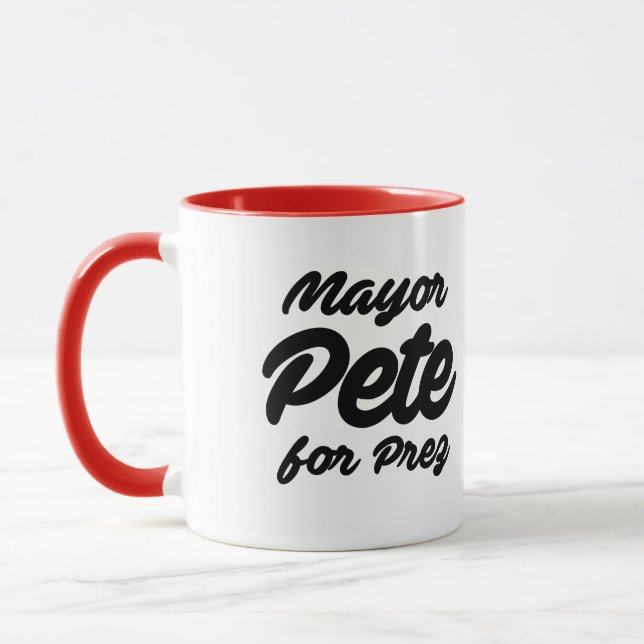Borgmästare Pete för Prez Mugg (Vänster)
