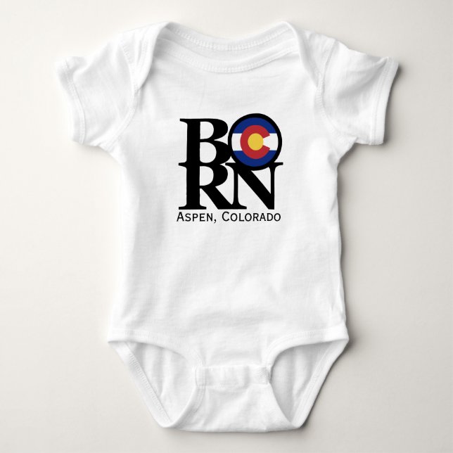 BORN Aspen Colorado Baby One Biet T-shirt (Framsida)