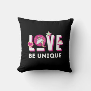 Born för att bli ett Magic Fantasy-djur Kudde