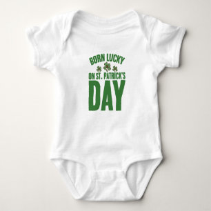Born Lucky på St patrick's day Irish Birthday T Shirt