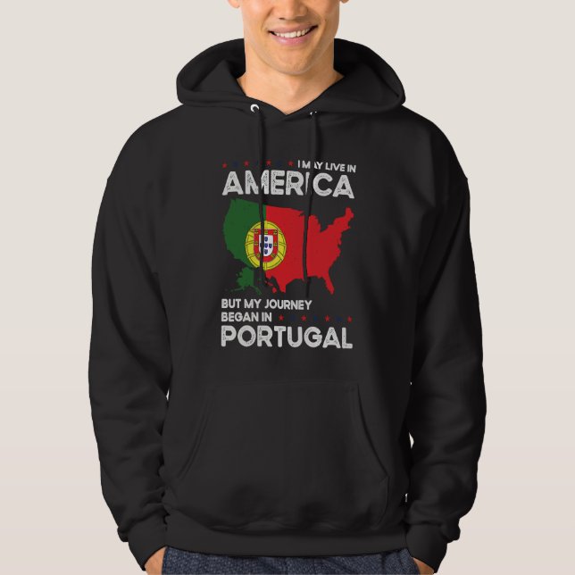 Born Portuguese Portugal American USA Citizenship  Hoodie (Framsida)