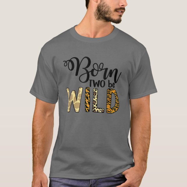 Born Two Be Wild 2Nd Birthday Zoo Animals Nature T Shirt (Framsida)