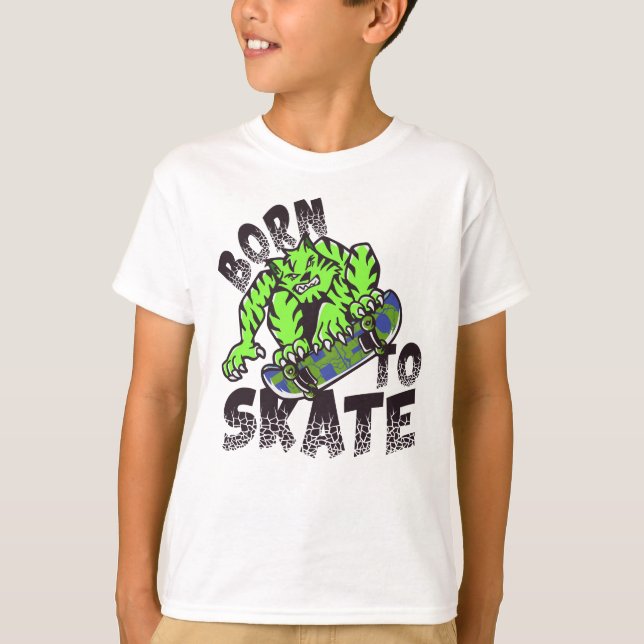BORT TILL SKAT - HÖGRE Katt på Skateboard T Shirt (Framsida)