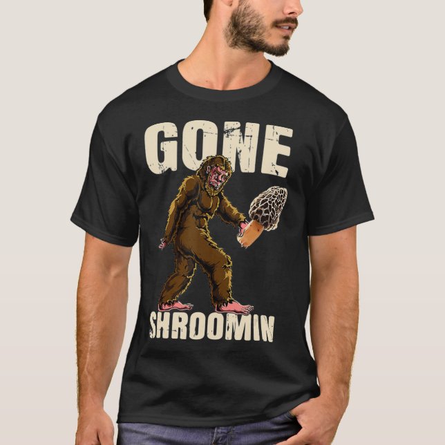 Borta Shrooming Bigfoot Morel Mushroom Hunter Sasq T Shirt (Framsida)