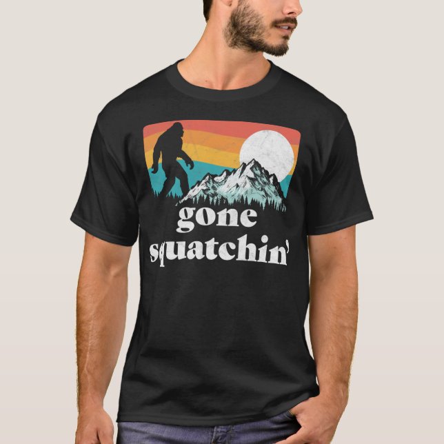 Borta Squatchin! Funny Bigfoot Mountains Retro Gra T Shirt (Framsida)