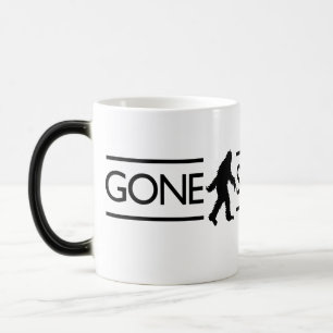 Borta Squatchin Magisk Mugg