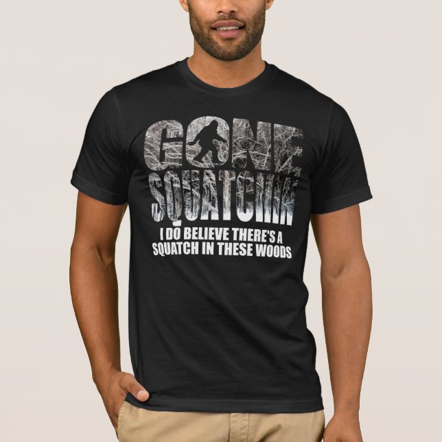 Borta Squatchin ** speciell vinterupplaga ** T Shirt (Framsida)